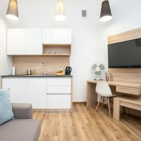 Old Town Apartments - B22-2